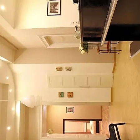 Budapest Ville Bed & Breakfast Bed & Breakfast 3*