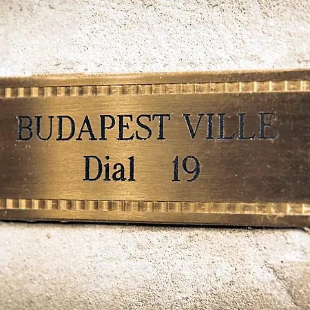 Budapest Ville Bed & Breakfast Bed & Breakfast